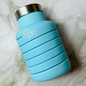 Que Collapsible Waterbottle (20oz) Light Blue